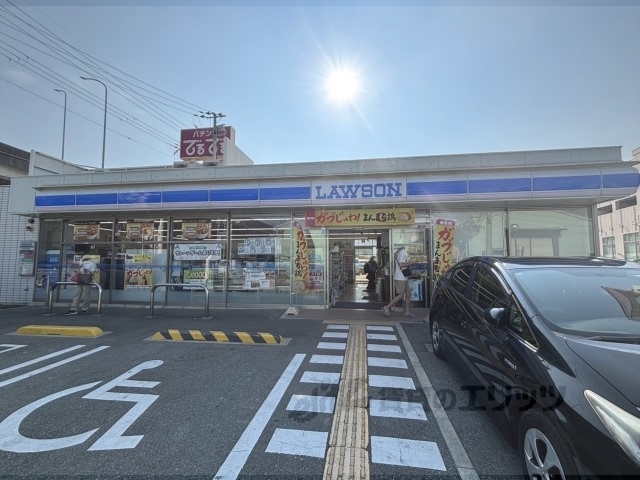 コンビニ　ローソン川西加茂六丁目店（コンビニ）まで1000m