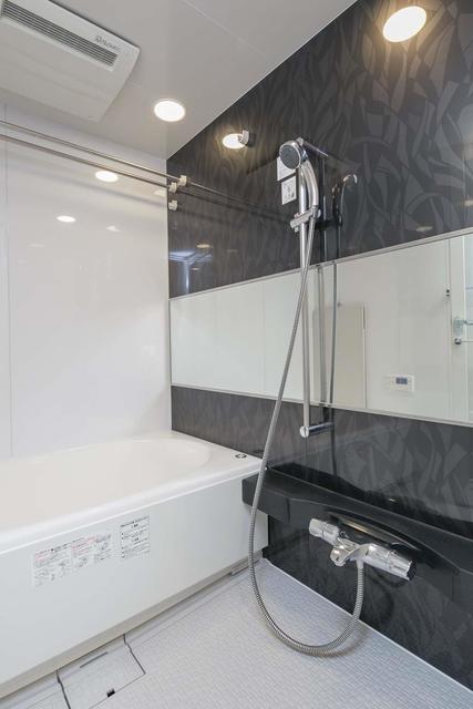 バス・シャワールーム　※写真は同タイプ住戸です。