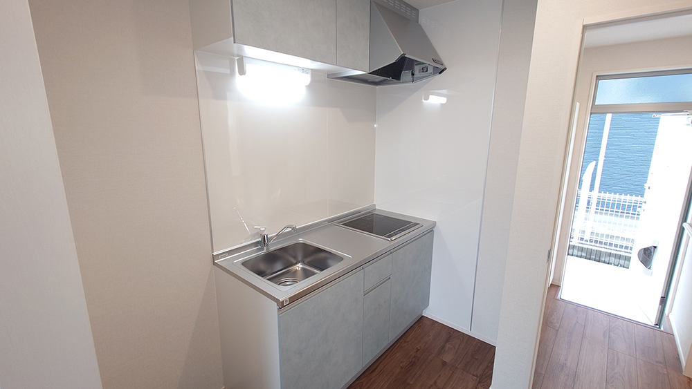 キッチン　爽やかな色合いのキッチン