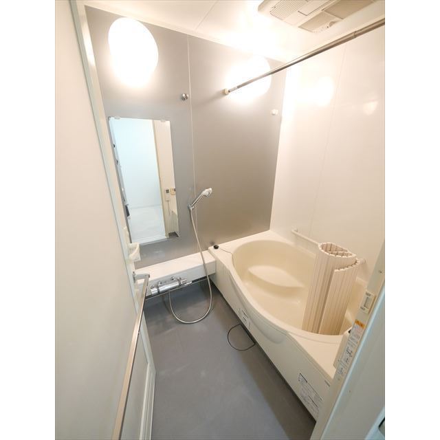 バス・シャワールーム　バス