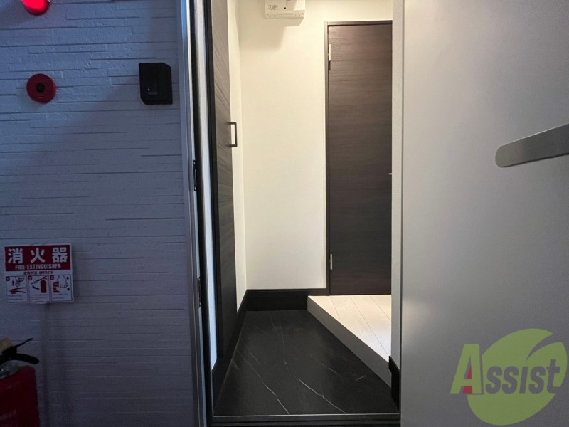 玄関　玄関にはシューズボックスもあって便利そう！