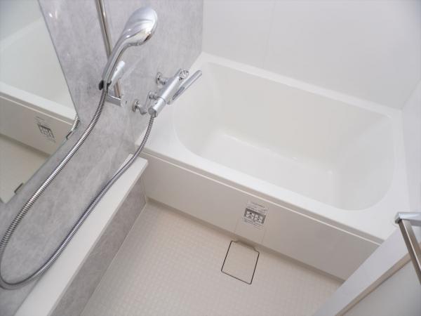 バス・シャワールーム　浴室