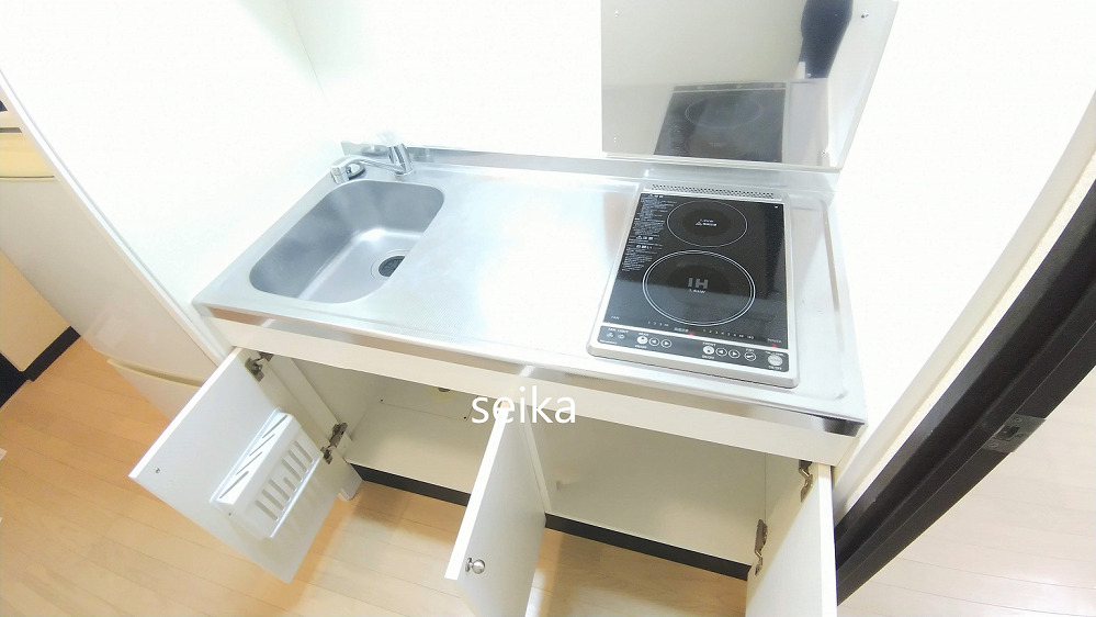 キッチン　類似タイプ室内※参考写真