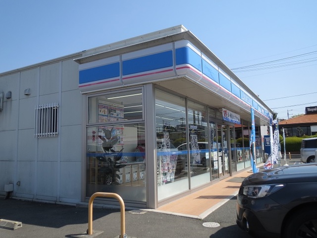 コンビニ　ローソン小嶺インター店（コンビニ）まで1000m