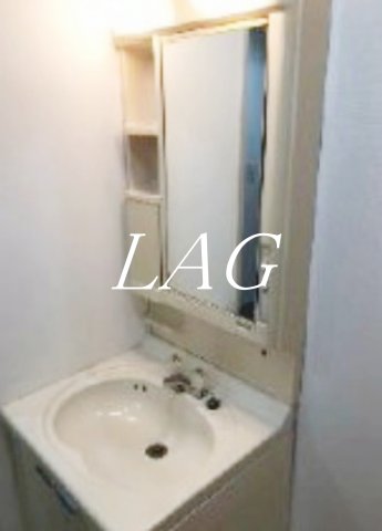 洗面設備　独立洗面台です。