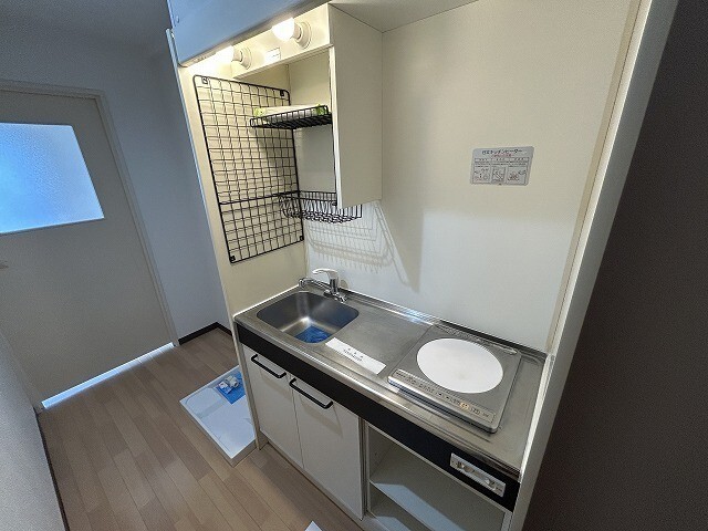 キッチン　※別部屋参考写真