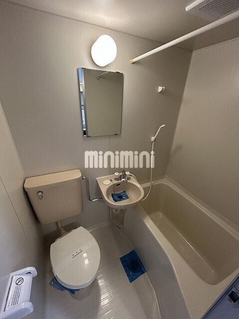 バス・シャワールーム　※別部屋参考写真