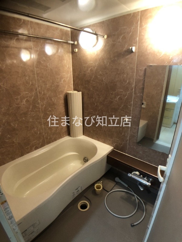 バス・シャワールーム　同型別部屋写真