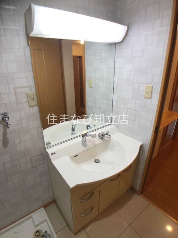 洗面設備　同型別部屋写真