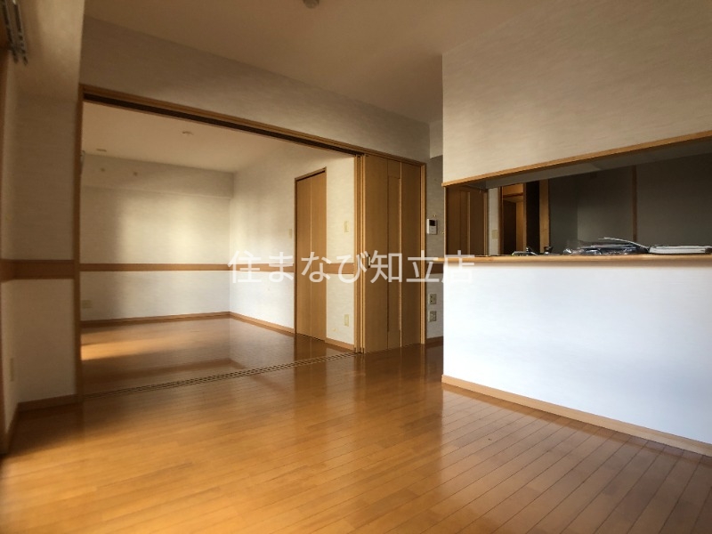 居室・リビング　同型別部屋写真