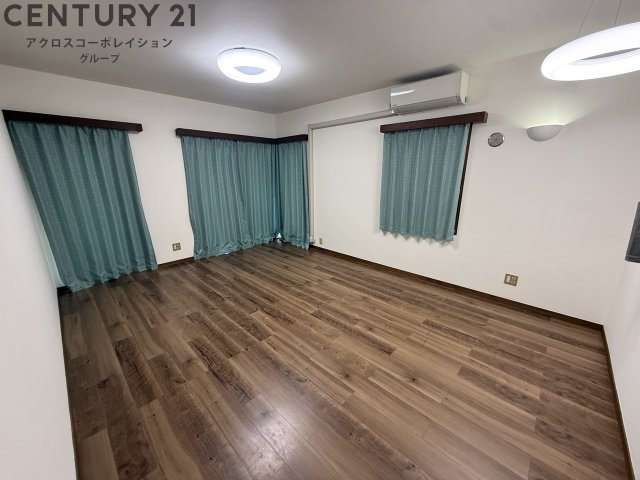 居室・リビング　15.8帖の広いLDK。