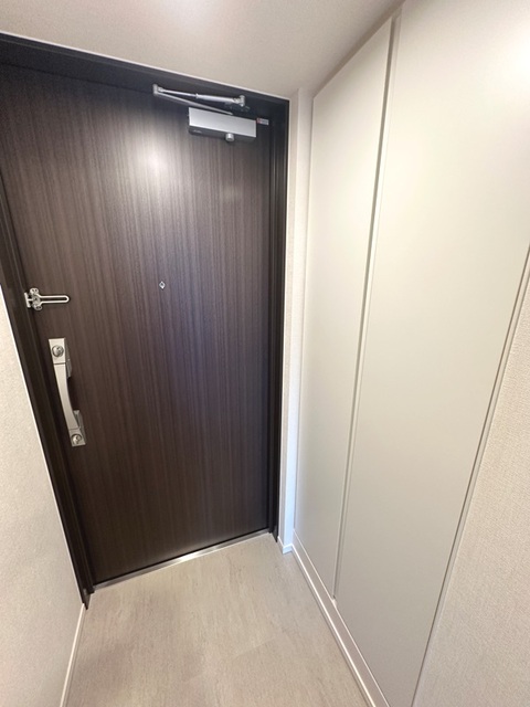 玄関　※写真は同タイプ住戸です。