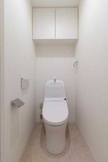 トイレ　※写真は同タイプ住戸です。