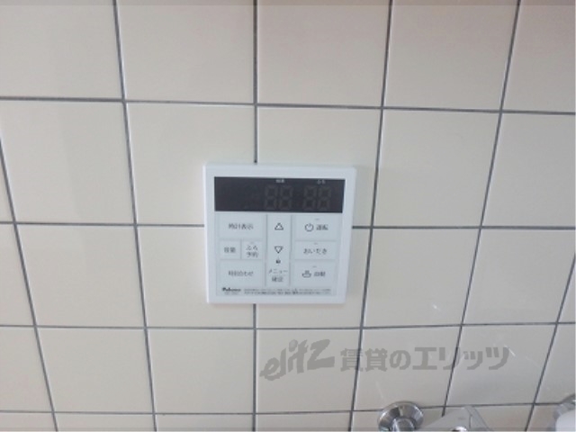 その他設備　給湯器リモコン