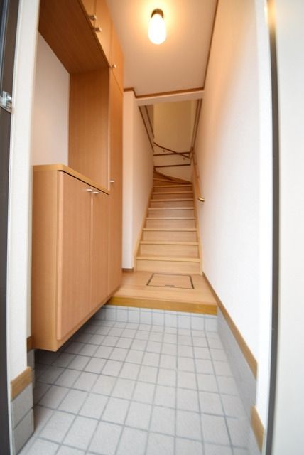 玄関　シューズボックスあります♪