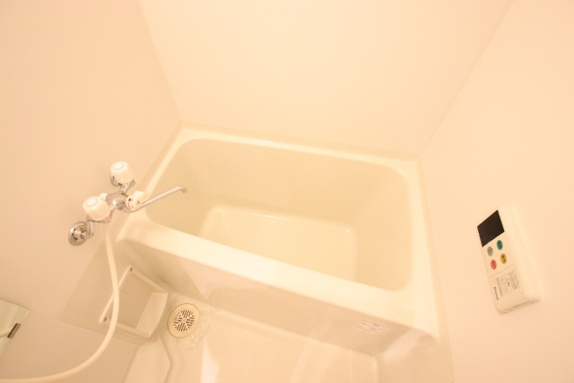 バス・シャワールーム　※別号室の参考写真、現況優先※