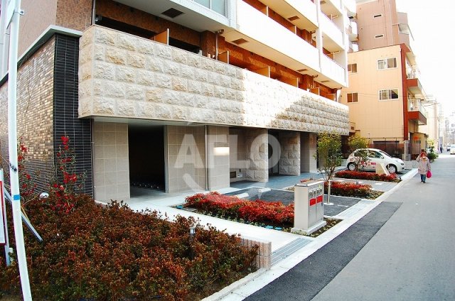 エントランス　プレサンス難波セレクト　エントランス