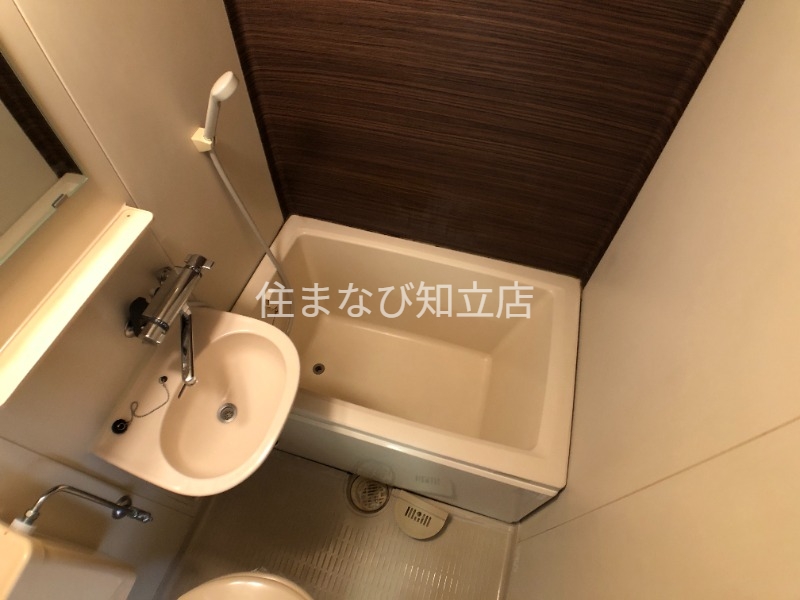 バス・シャワールーム　同型別部屋写真