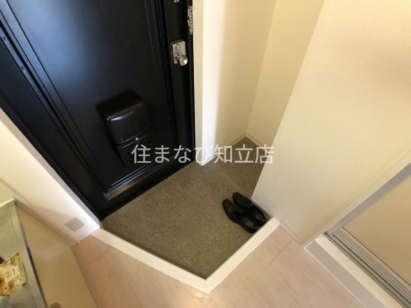 玄関　同型別部屋写真