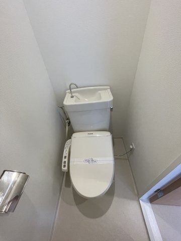 トイレ　清潔感のあるトイレです