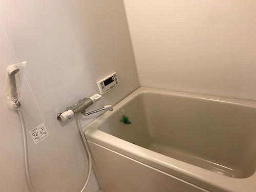 バス・シャワールーム　追い炊き機能付です♪