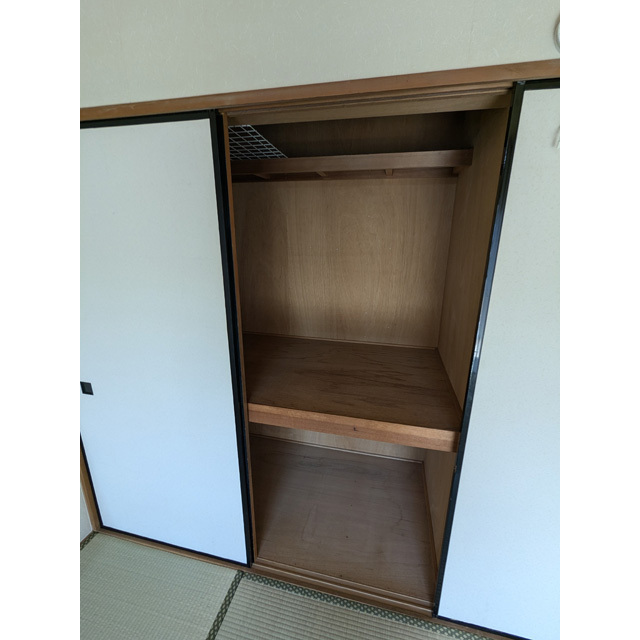 収納　押入
