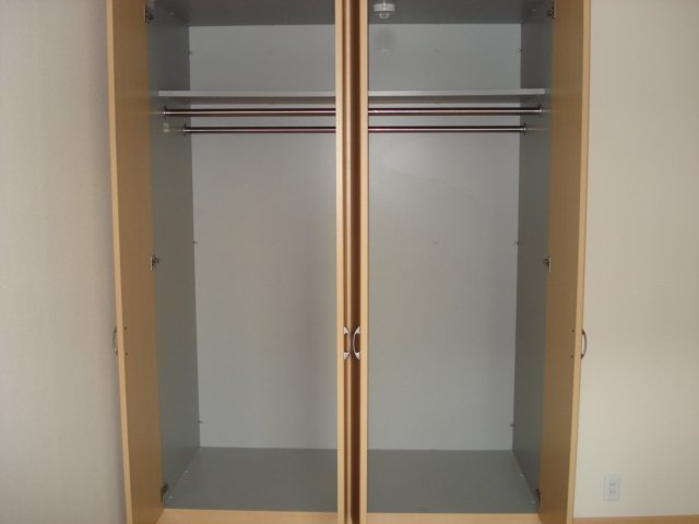 収納　クローゼット