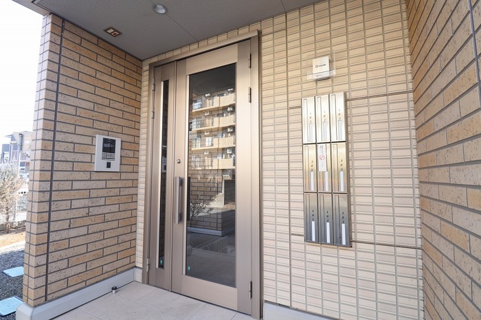 エントランス　オートロックエントランス