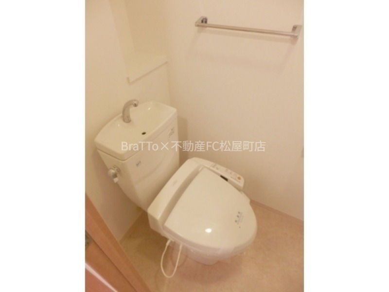 トイレ　トイレ（ウォシュレット付き）