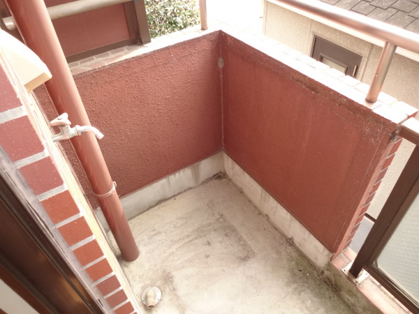 バルコニー　洗濯機置場