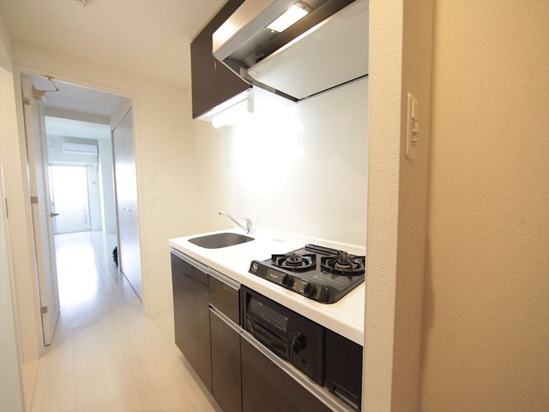 キッチン　システムキッチン（ガス2口コンログリル付）