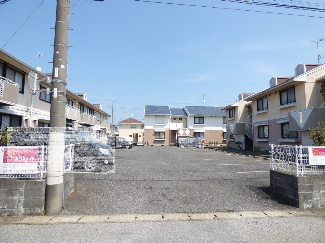 駐車場　【空要確認】駐車場