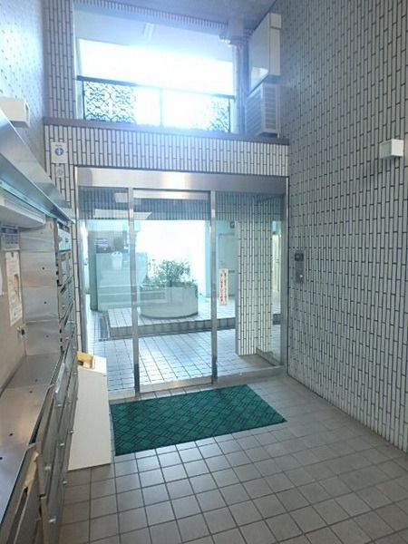 エントランス　☆オートロック対応エントランス☆