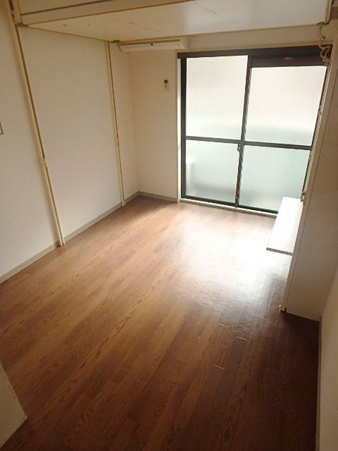 その他　★広々洋室★