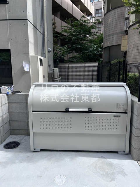 その他共有部分　ＢＯＸタイプのごみ置き場で清潔ですね♪