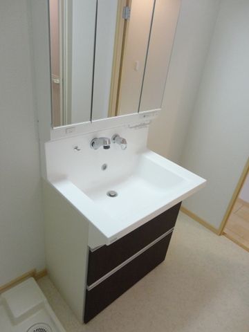 洗面設備　★しっかり収納の独立洗面台★