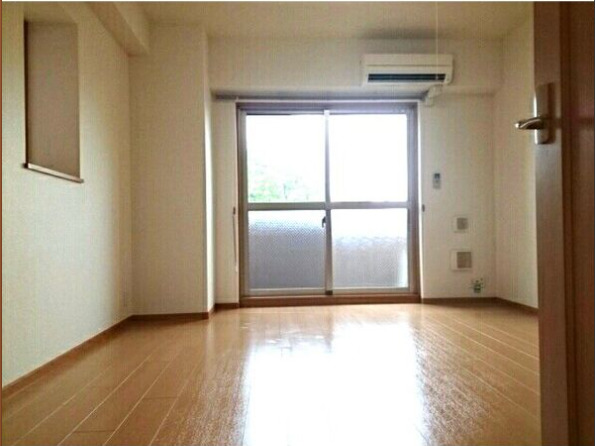 その他部屋・スペース　使い勝手のいい寝室です