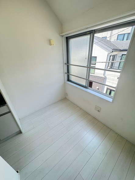 居室・リビング　※同物件別号室の参考写真です。