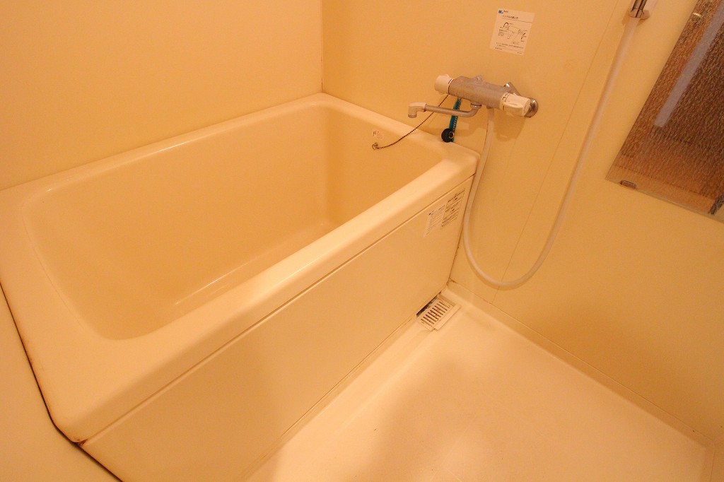 バス・シャワールーム　浴室　※別号室参考写真