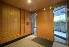 エントランス　パークフラッツ新宿イーストサイド