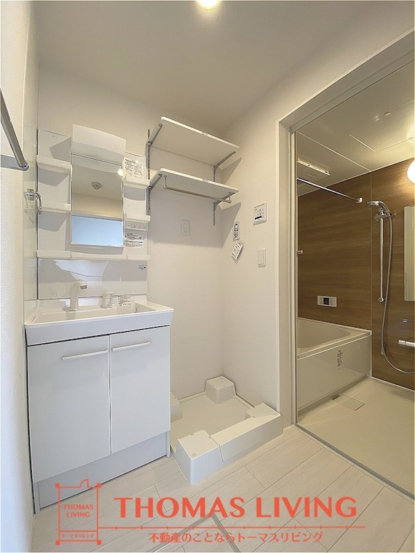 洗面設備　写真準備中の為、写真は大和ハウスの別棟、新築写真の掲載です。