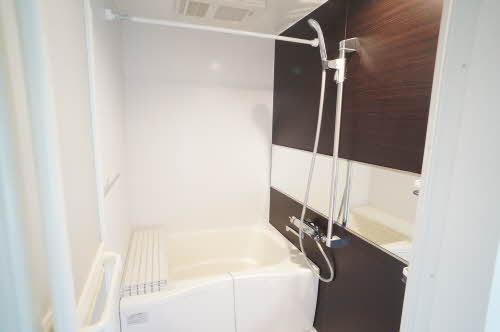 バス・シャワールーム　宅配ボックス