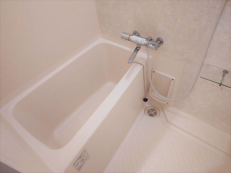 バス・シャワールーム　別タイプのお写真です。