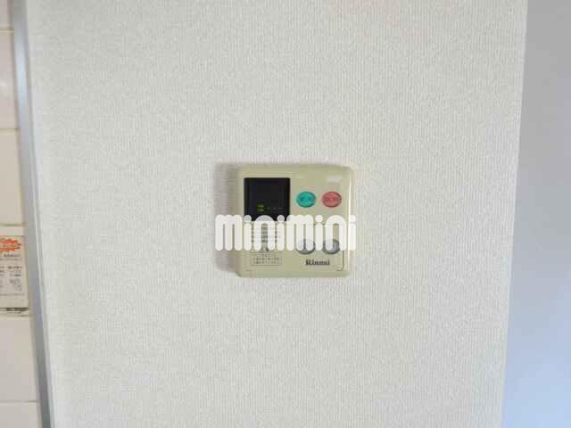 その他設備　給湯器のリモコン