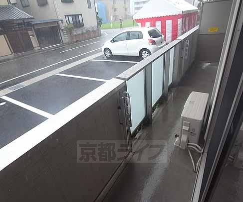 バルコニー　広々バルコニー