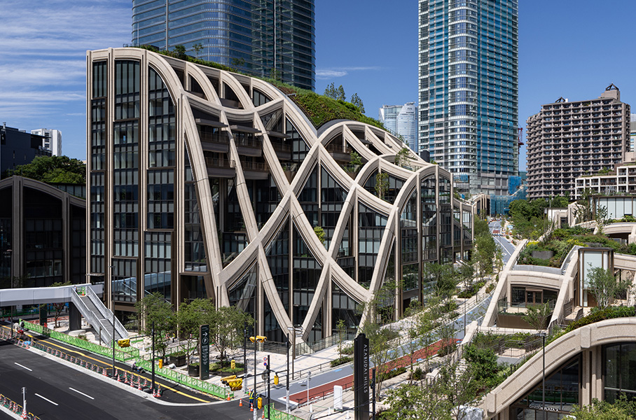 ショッピングセンター　麻布台ヒルズガーデンプラザ（ショッピングセンター）まで472m