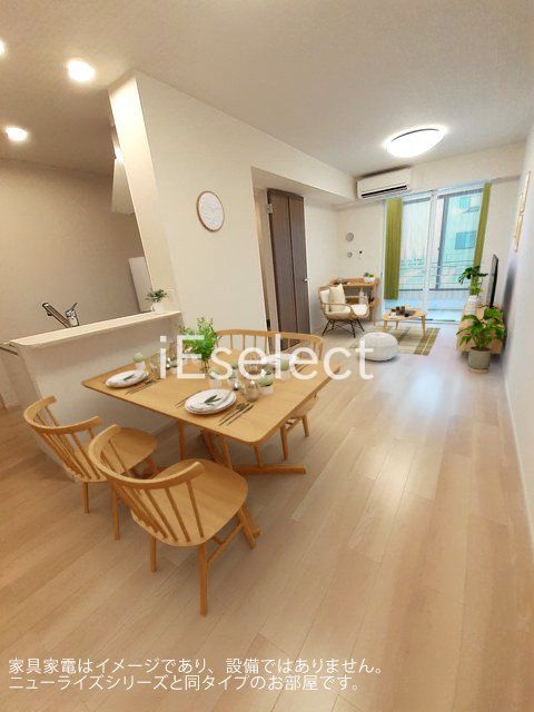 居室・リビング　※同仕様の画像の為、実際とは異なります