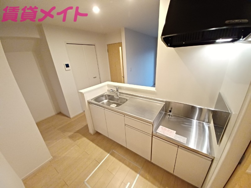 キッチン　同型反転タイプ