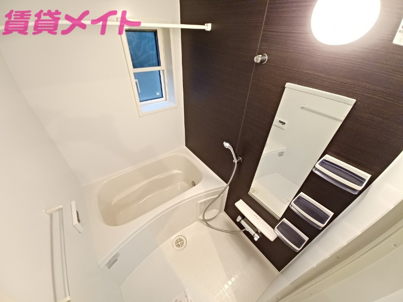 バス・シャワールーム　同型反転タイプ