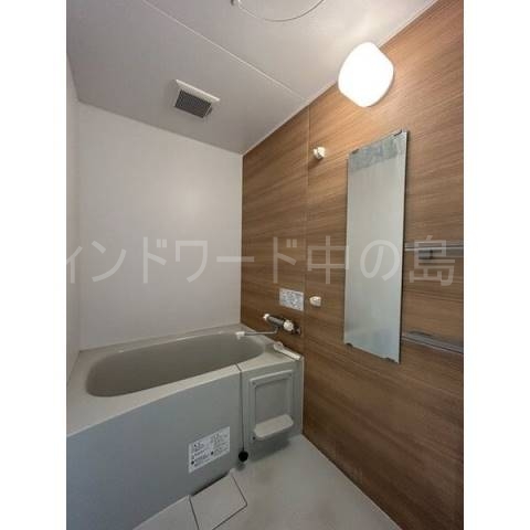 バス・シャワールーム　詳細は、ウィンドワード中の島店までご相談下さい。